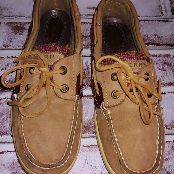 Sperry - Picture 3 of 6